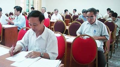 Tiền công chấm bài thi đại học chỉ vài ngàn đồng