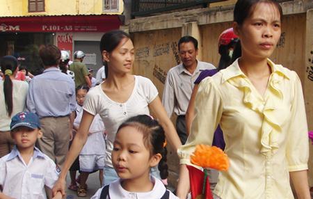 Tiền trường “xé” nhỏ vẫn to