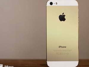 Tiếp viên Vietnam Airlines buôn lậu 50 iPhone 5S