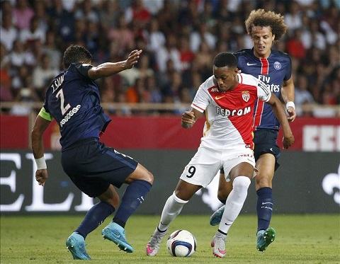 Tiet lo ly do vi sao MU phai chi dam de co duoc Anthony Martial hinh anh