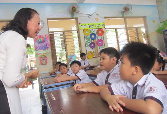 Dạy thêm, học thêm: Được gì? mất gì?: Học sinh tiểu học không nên học thêm