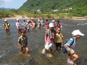 Tìm chữ bên dòng Long Đại