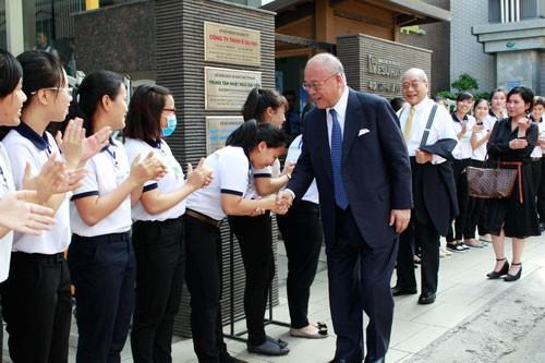 Đưa lao động đi làm việc ở nước ngoài phải ký quỹ 1 tỷ đồng