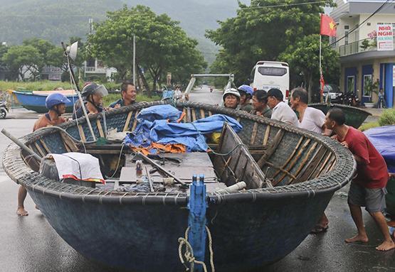 Đà Nẵng: Nghỉ học tránh bão