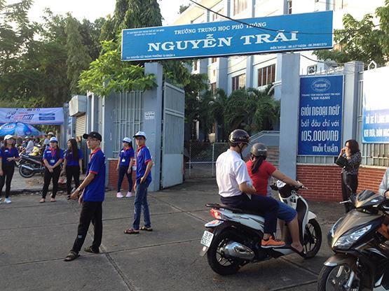 Hình ảnh đẹp mỗi mùa thi