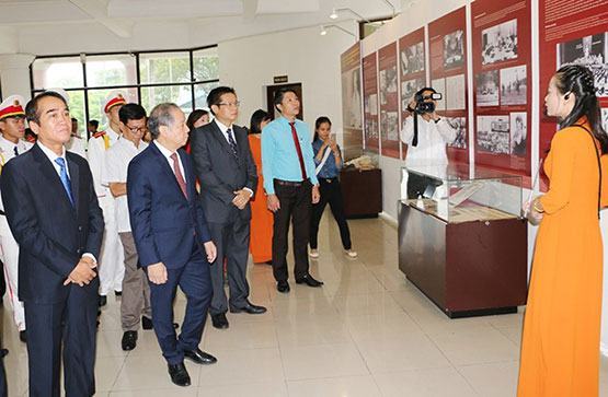 Triển lãm 50 năm thực hiện Di chúc của Chủ tịch Hồ Chí Minh