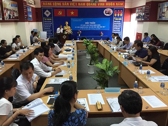 Đổi mới hoạt động ngoại khóa cho học sinh dân tộc