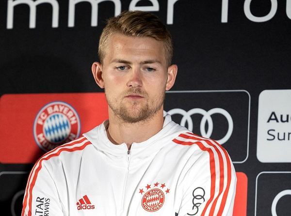 Tới Bayern, De Ligt tiết lộ lời khuyên từ người đặc biệt