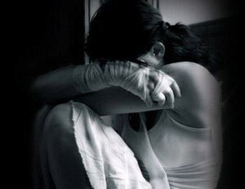 Tôi đau đớn vì bạn trai lừa… tiền