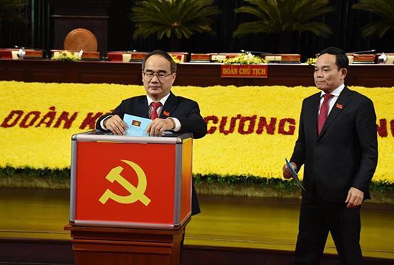 Công bố danh sách Ban chấp hành Đảng bộ TP.HCM khóa XI