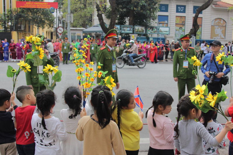 Tổng bí thư, Chủ tịch nước Nguyễn Phú Trọng đón Chủ tịch Kim Jong-un - ảnh 9
