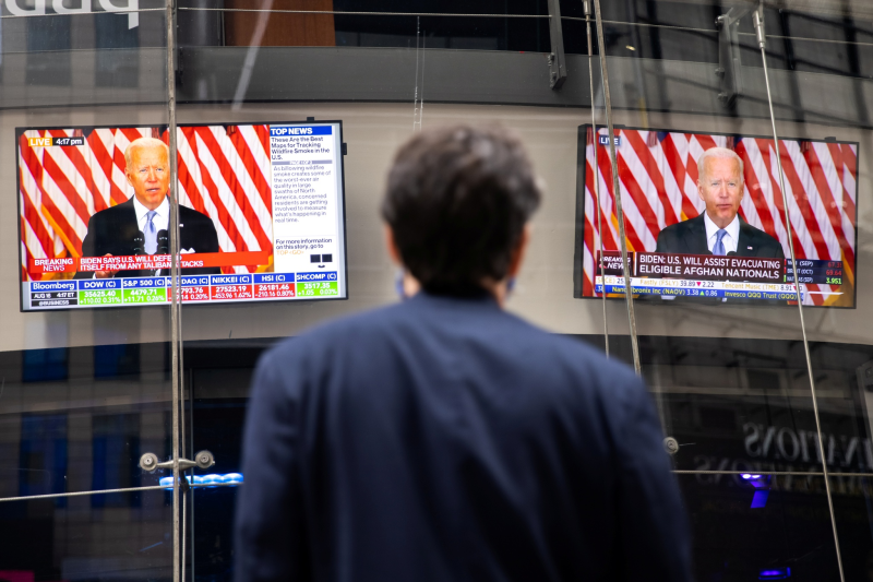 Tổng thống Biden đối diện những câu hỏi hóc búa về vấn đề Afghanistan