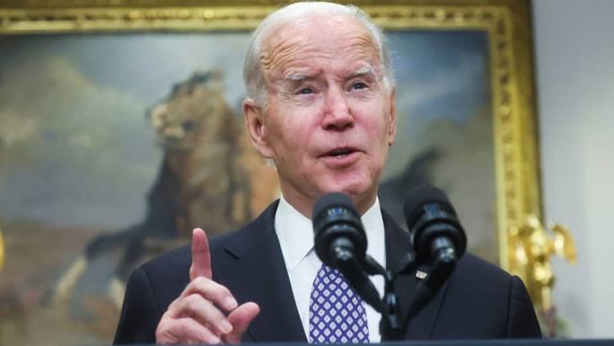 Tổng thống Biden ra “tối hậu thư” với các đại gia xăng dầu