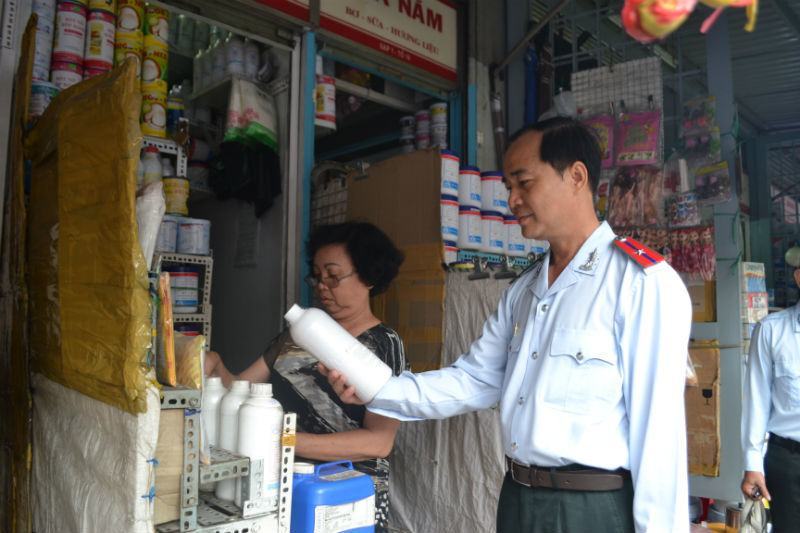 TP.HCM ra quân “chặn” thực phẩm bẩn dịp Tết