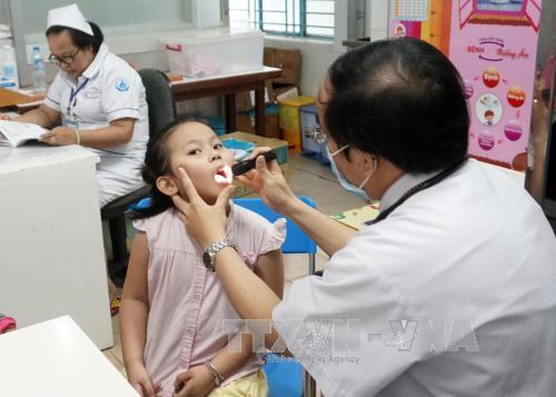 TP. Hồ Chí Minh: Bệnh sốt xuất huyết chưa lui, dịch tay chân miệng lại tới