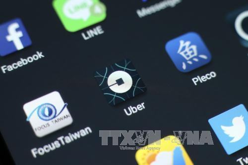 TP Hồ Chí Minh đề nghị Uber, Grab tạm ngừng kết nối thêm xe mới