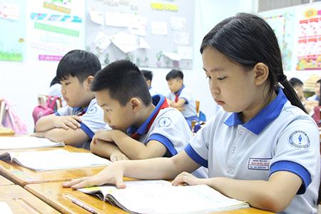 TP.HCM dừng “Đề án thẻ thanh toán học phí SSC”