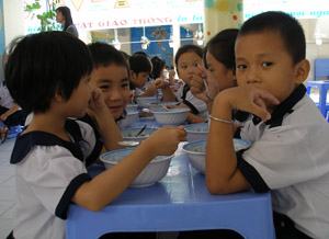 TP.HCM: Gần 40% học sinh dư cân, béo phì