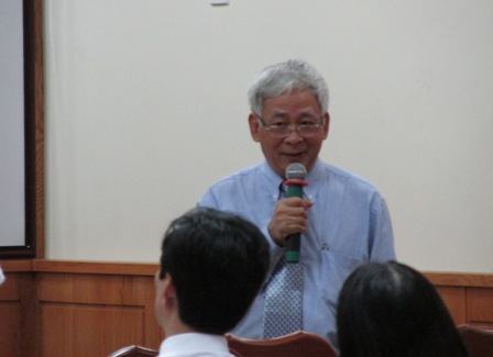 TPHCM: Một giáo viên ngoại ngữ “gánh” 228 học sinh, sinh viên