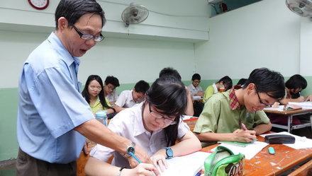 TP.HCM:&nbsp;tất cả trường THPT công lập tuyển sinh bằng thi tuyển