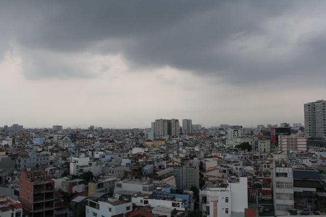 TP.HCM và nhiều tỉnh thành Nam Bộ sắp mưa dông - Ảnh 1. TP.HCM và nhiều tỉnh thành Nam Bộ sắp mưa dông - Ảnh 1.