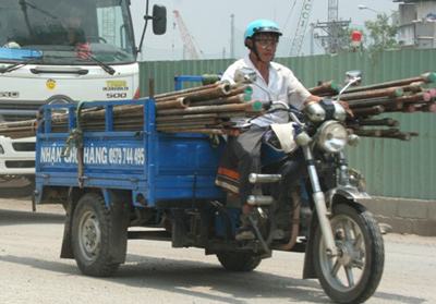 TPHCM: Xích lô, xe ôm, ba gác muốn hoạt động phải có “thẻ”