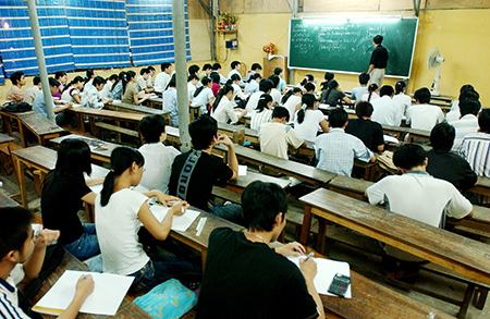 TP.Hồ Chí Minh: Chưa bế giảng đã lo học hè