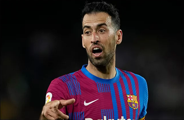 Trái ý Xavi, Busquets quyết định chia tay Barca