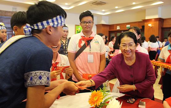 205 thiếu nhi tham gia Trại hè 3 nước Việt Nam-Lào và Campuchia