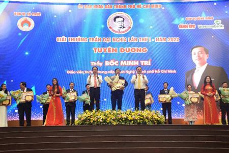 Tôn vinh nhà giáo dạy nghề