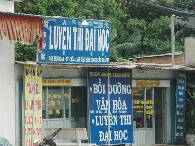 Tràn lan lò luyện thi đại học chui