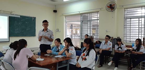 Trò chuyện với nhà khoa học về thuốc kháng sinh chăn nuôi