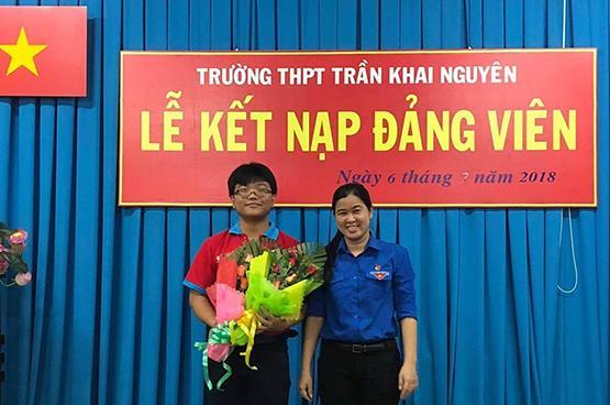 Một học sinh trường Trần Khai Nguyên được kết nạp Đảng