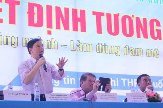 Đến nghe tư vấn, về “no” thông tin