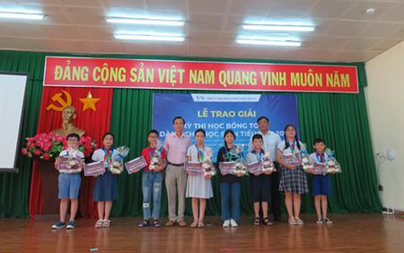 Trao giải  “Kỳ thi học bổng toán dành cho học sinh tiểu học 2024”