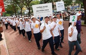 Trên 1.000 giáo viên, học sinh “Đi bộ an toàn”