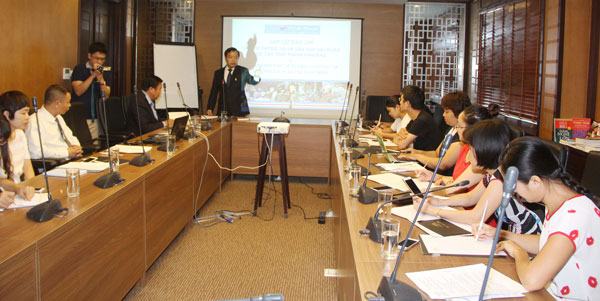 Treo thưởng 100 triệu đồng cho người báo tin về sách lậu