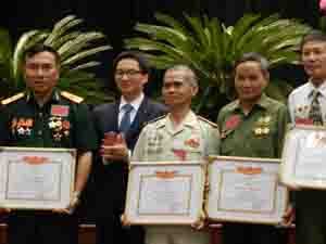 Tri ân những người bình dị tạo nên huyền thoại