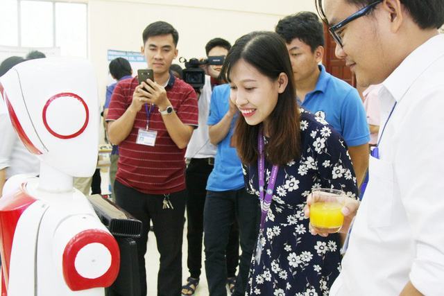 Triển khai đào tạo trực tuyến toàn hệ thống giáo dục nghề nghiệp - Ảnh 1.