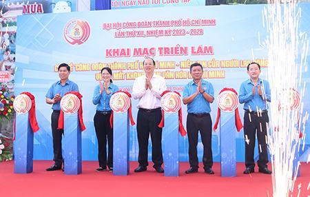 Triển lãm ảnh “Công đoàn TP.HCM – Niềm tin của người lao động”