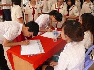 Triển lãm vì nạn nhân chất độc da cam/dioxin