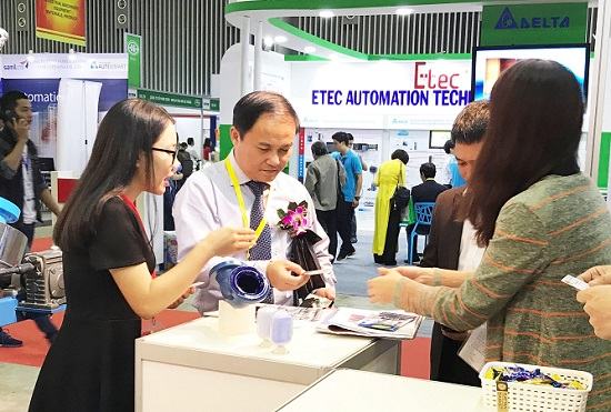 Hơn 150 gian hàng của doanh nghiệp khởi nghiệp