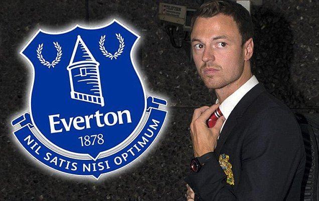 Trò ruột của Sir Alex bị Van Gaal tống cổ khỏi M.U