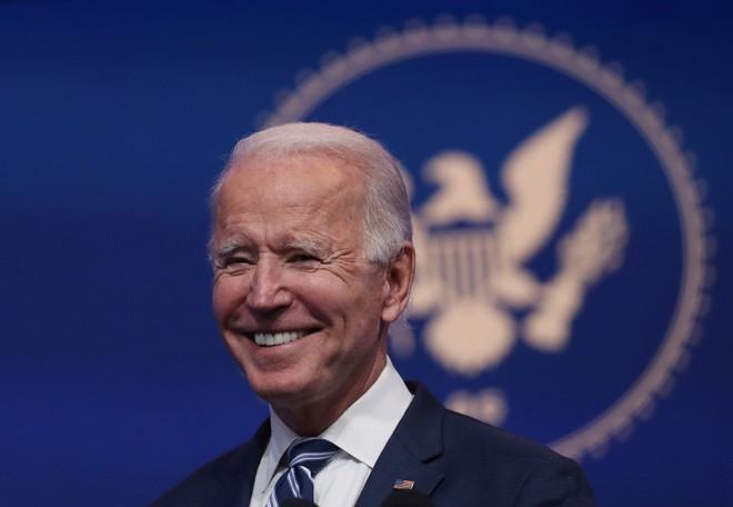 Ông Joe Biden trong bài phát biểu công bố kế hoạch đối phó Covid-19 hôm 10.11 /// AFP