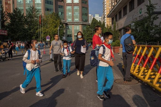 Trung Quốc quy định học phí học thêm