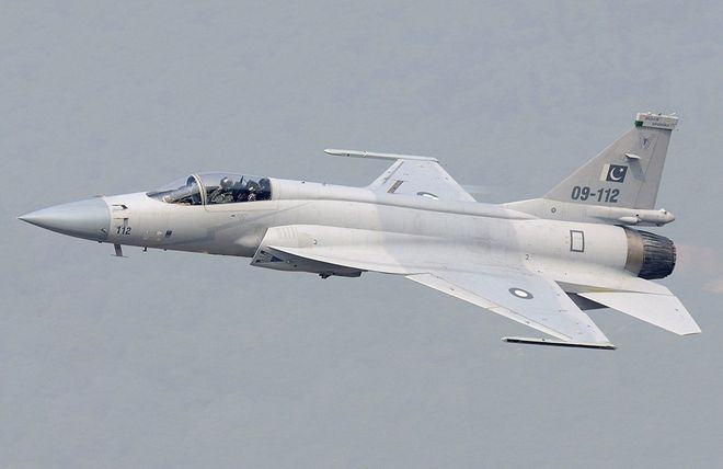 Chiến đấu cơ giá rẻ JF-17 ///  Ảnh: TL
