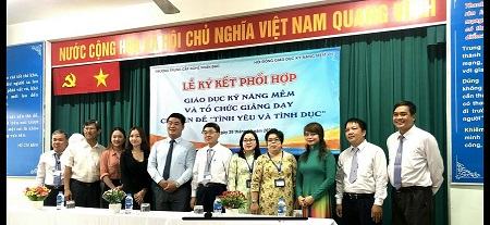 Đào tạo kỹ năng mềm cho SV trường trung cấp nghề Nhân Đạo