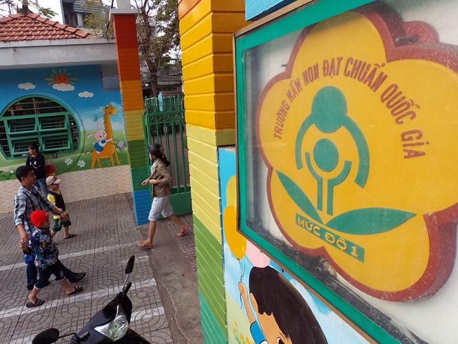 Vì nhiều áp lực, nhiều trường đã phải phá chuẩn quốc gia của mình /// Ảnh: Đào Ngọc Thạch