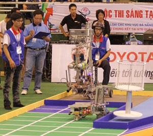 Trường ĐH Lạc Hồng thắng lớn