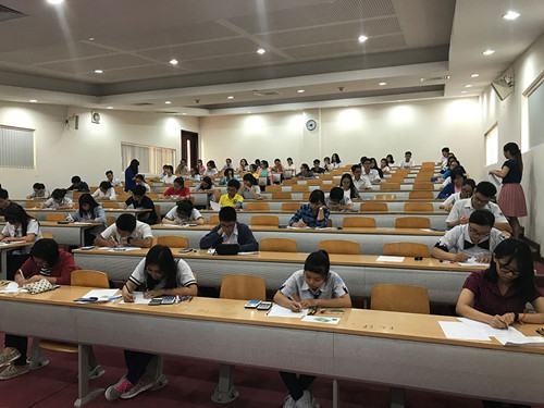 Trường ĐH Quốc tế tổ chức kiểm tra năng lực: Hơn 2.000 thí sinh dự thi - ảnh 3
